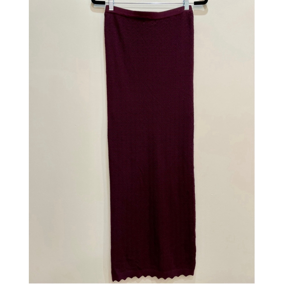 Revolve Heartloom Knit Crochet Maxi Skirt Sheer Womens Burgundy Small Slit - Picture 6 of 9